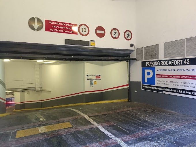 Entrada del parking subterráneo